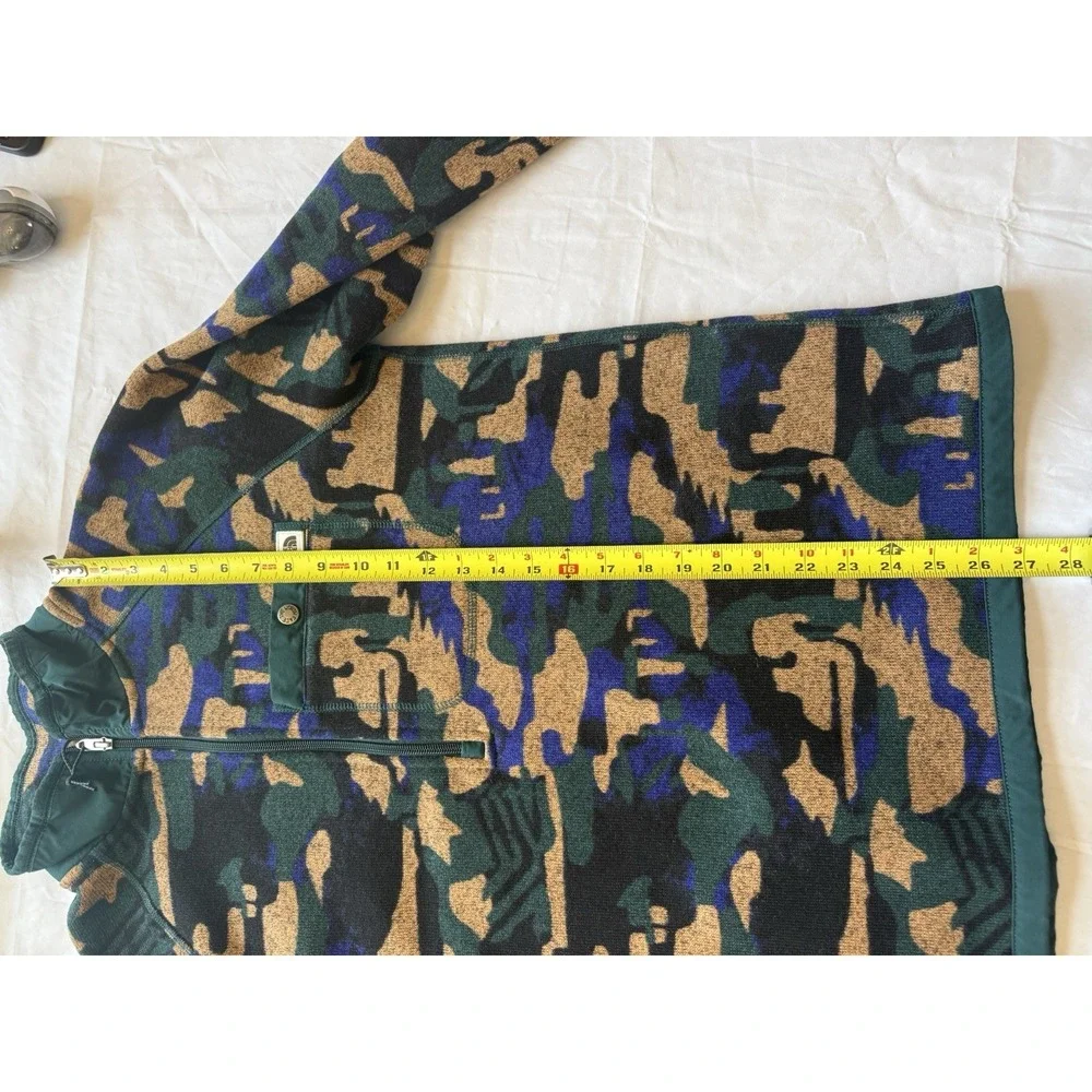 The North Face Men's Printed Camo NF 0A7WR897H Men's Size Med Outdoor Gorpcore